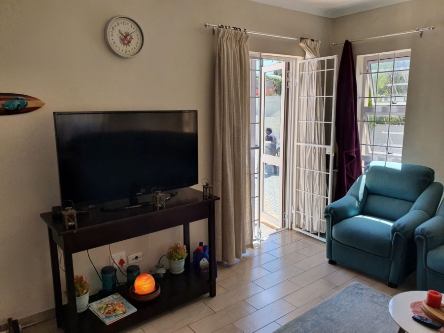 To Let 1 Bedroom Property for Rent in Table View Western Cape